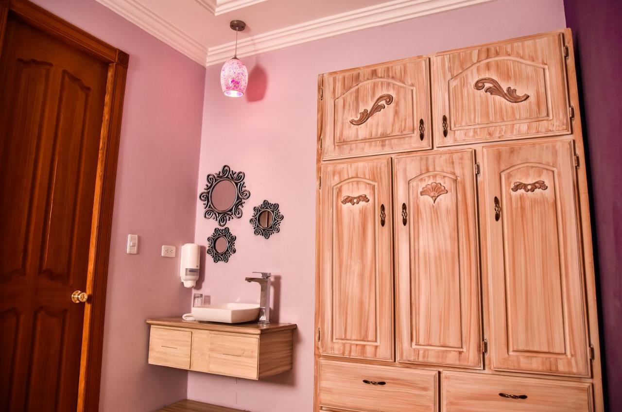 Hotel Boutique Casa Ruth En Cuenca Buitenkant foto