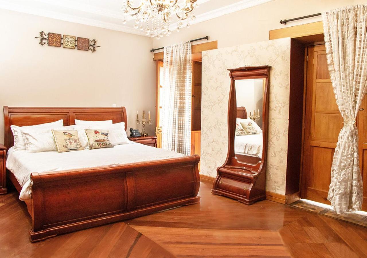 Hotel Boutique Casa Ruth En Cuenca Buitenkant foto