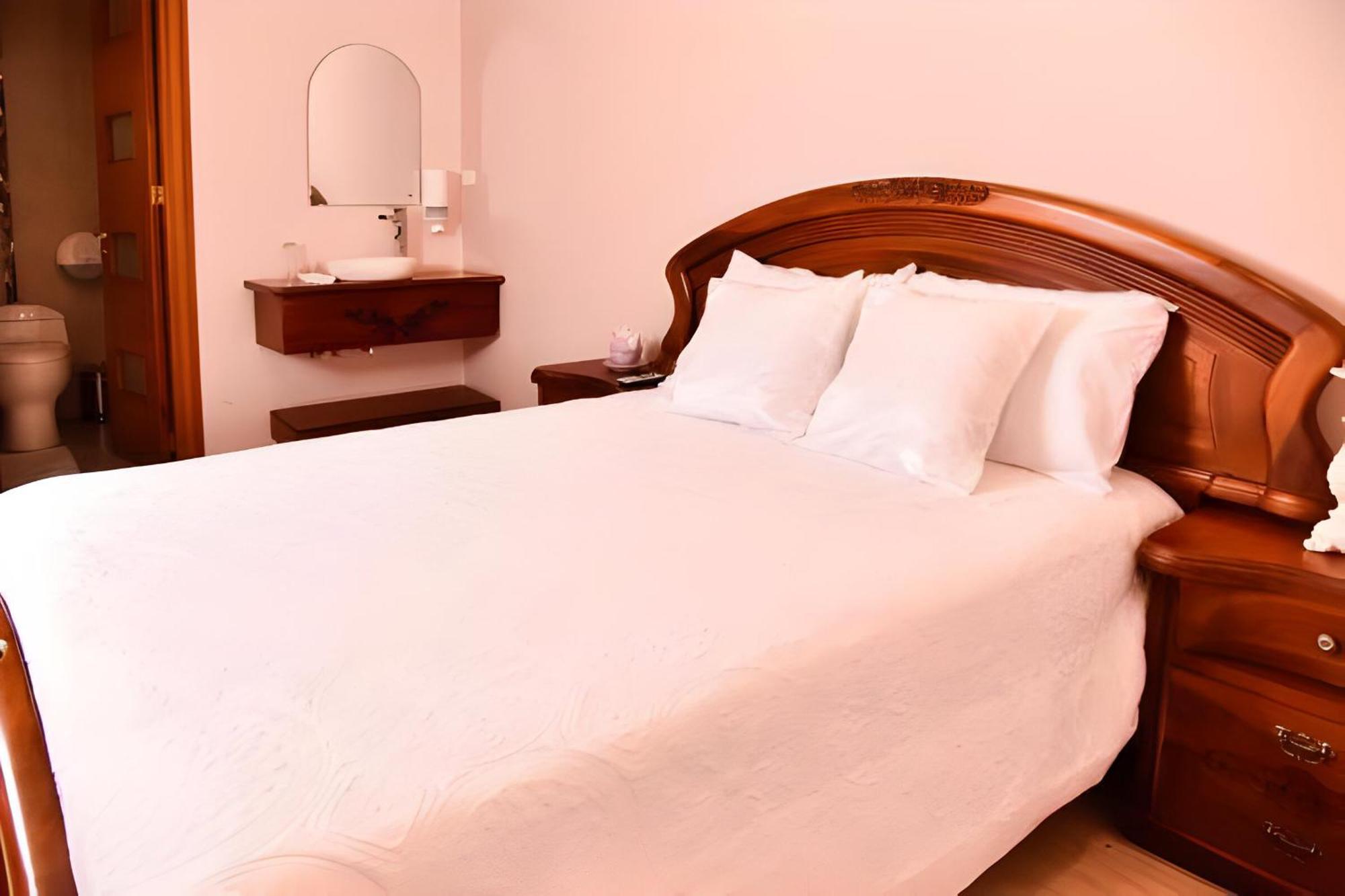 Hotel Boutique Casa Ruth En Cuenca Buitenkant foto