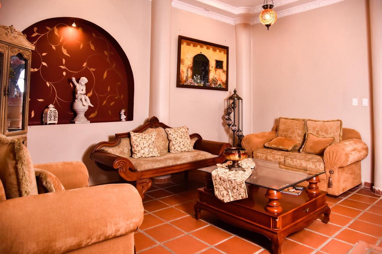 Hotel Boutique Casa Ruth En Cuenca Buitenkant foto